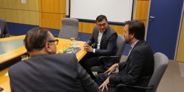 Em Brasília, Wilson Lima pede melhoria no serviço de conectividade e segurança da aviação no Amazonas