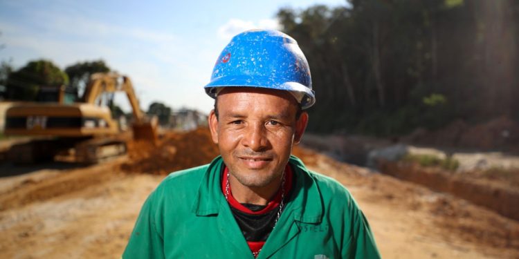 Comprei a minha casa própria’, ressalta trabalhador das obras dos Complexos Viários Anéis Sul e Leste