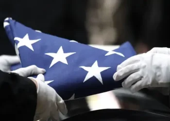 Acidente aéreo no Mediterrâneo mata cinco militares dos EUA