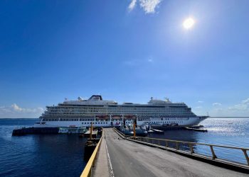 Cruzeiro Viking Ocean movimenta a economia do Amazonas com 2.276 turistas