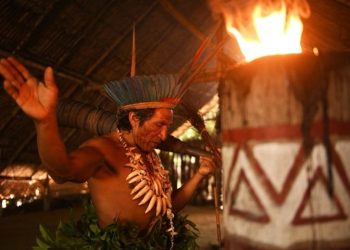 Comunidades indígenas no Amazonas oferecem experiência turística única
