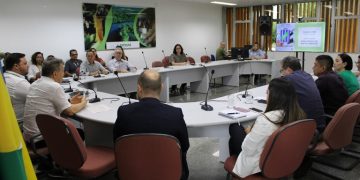 Empresas participam de reunião de adesão ao Zona Franca de Portas Abertas