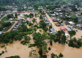 Cheia no Acre: enchentes devastam 17 municípios e colocam milhares em situação crítica