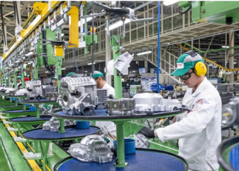 Amazonas inicia 2024 com saldo positivo de empregos: indústria e serviços impulsionam o crescimento