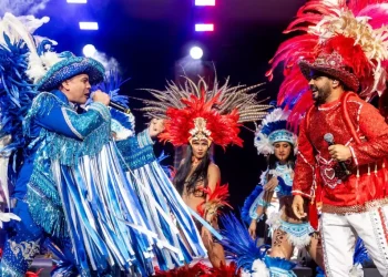 Bois de Parintins levam o show ‘Caprichoso e Garantido: O Duelo da Amazônia’, ao Festival de Curitiba