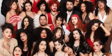 ‘Cabaré Chinelo – O Show’ lança álbum com trilha sonora do espetáculo no palco do Teatro Amazonas