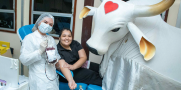 Garantido faz apresentação cultural e visita pacientes do Hemoam