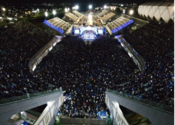 Festival de Parintins 2024: Boi Caprichoso celebra tricampeonato histórico no Sambódromo de Manaus