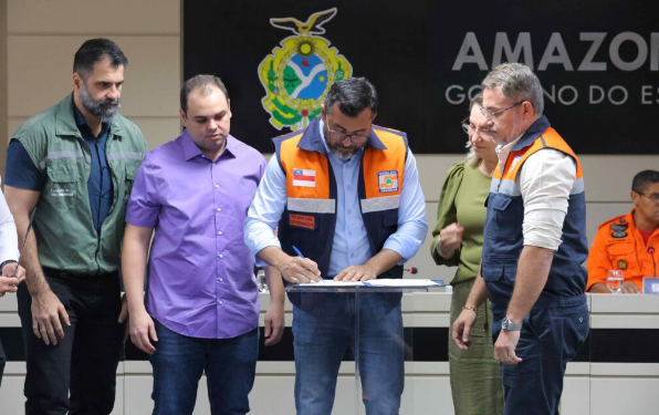 Governador Wilson Lima instala comitê de enfrentamento à estiagem e decreta situação de emergência em 20 municípios