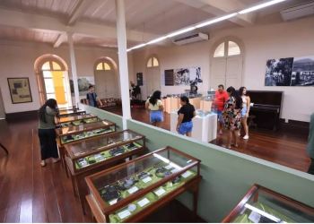 Conheça o Palacete Provincial, que abriga mais de 400 mil itens em seu acervo e coleções de arte