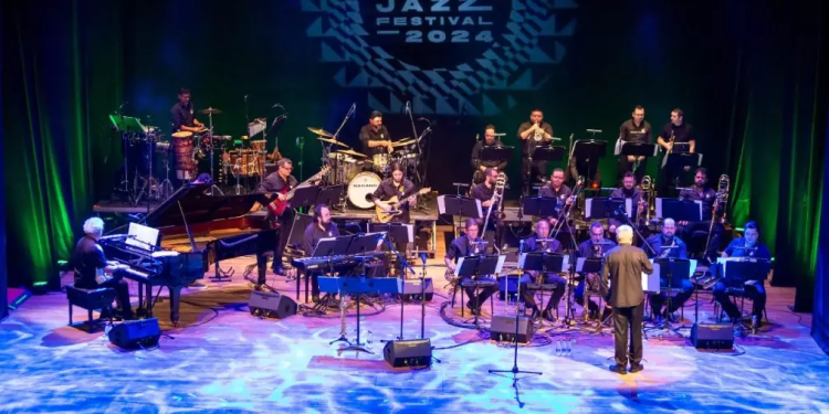 Amazonas Band celebra 25 anos com show especial e lançamento de livro sobre sua história