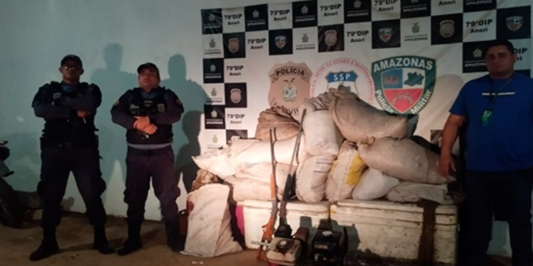 Após denúncia, Polícia Militar prende sete homens por pesca predatória no município de Anori