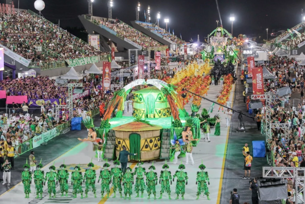 Carnaval na Floresta 2025 Escolas do Grupo Especial encerram a temporada de desfiles no Sambódromo