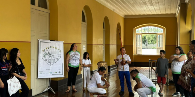 Capoeira e roda de conversa encerram Semana Nacional de Museus no Palacete Provincial