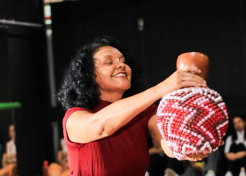 Espetáculo Ancestrais encerra temporada com apresentações gratuitas no Teatro da Instalação