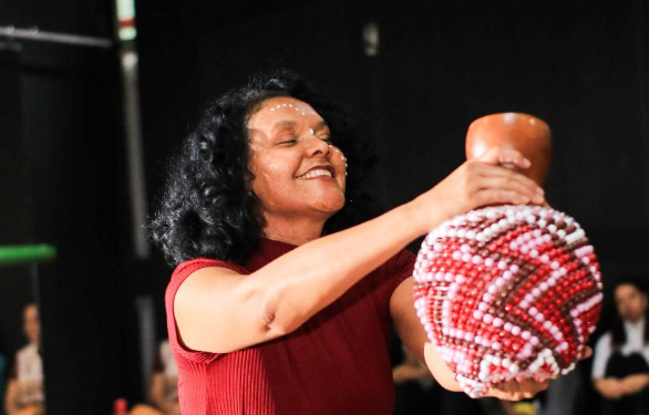 Espetáculo Ancestrais encerra temporada com apresentações gratuitas no Teatro da Instalação