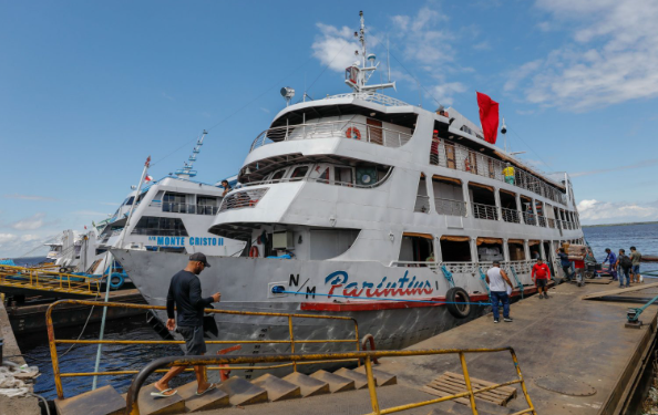 Festival de Parintins 2025 Barcos e lanchas se preparam para aumento de vendas com proximidade da festa dos bumbás