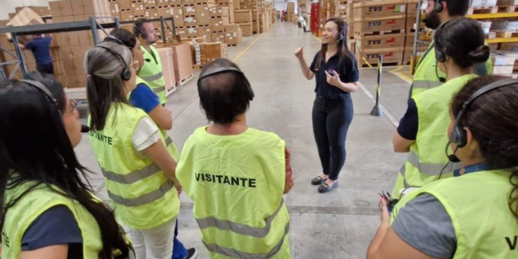 Zona Franca de Portas Abertas leva acadêmicos de ciências humanas e biológicas a empresas do PIM