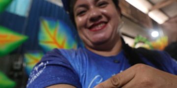 Festival de Parintins 2025 As mulheres dos bastidores dos Bois Caprichoso e Garantido que fazem a festa acontecer