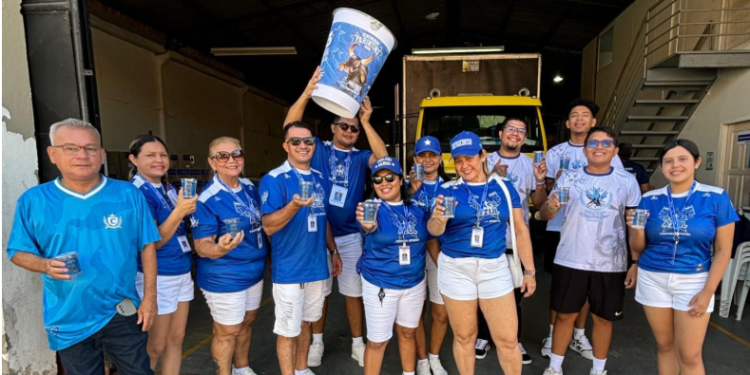 Festival de Parintins 2025: Cosama realiza a entrega de copos envasados aos bumbás Caprichoso e Garantido