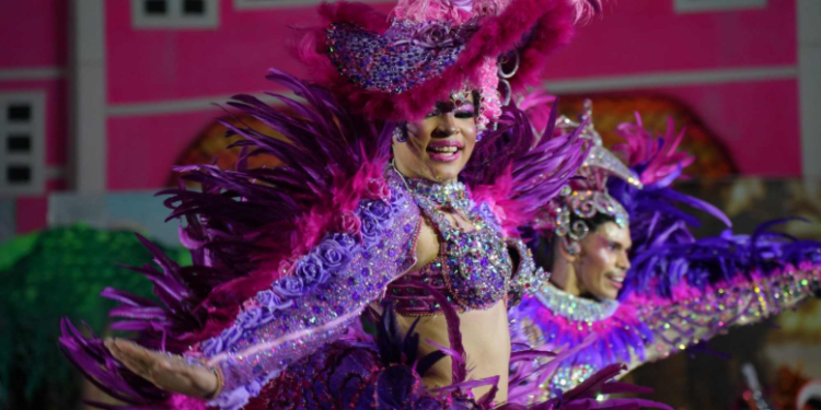 Com emoção e casa cheia, 67º Festival Folclórico do Amazonas dá início à programação da Categoria Ouro