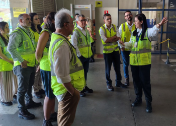 Suframa visita terminal de cargas do Aeroporto de Manaus e conhece operação da Vinci Airports