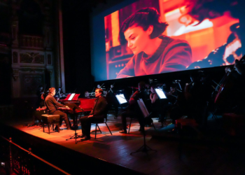 Orquestra de Câmara do Amazonas proporciona experiência sensorial em concerto