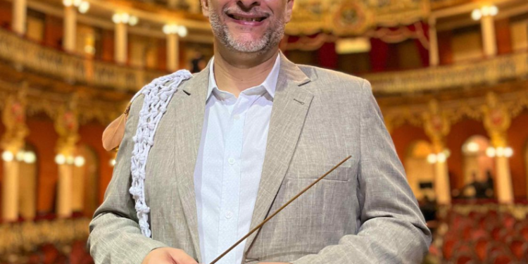 Espetáculo ‘Lendas Amazônicas 2’ encanta público no Teatro Amazonas com toadas e inclusão