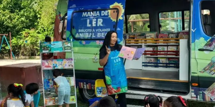 Mania de Ler Biblioteca Volante leva cultura e incentivo à leitura a crianças e adolescentes