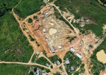 Ipaam identifica garimpo ilegal em Maués, interdita área e aplica multa superior a R$ 3,5 milhões