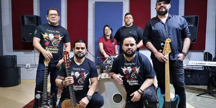 Show gratuito homenageia Renato Russo com clássicos da Legião Urbana no Largo de São Sebastião
