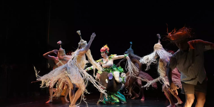 Temporada da Criança aproxima estudantes da cultura regional com o espetáculo ‘Lendas