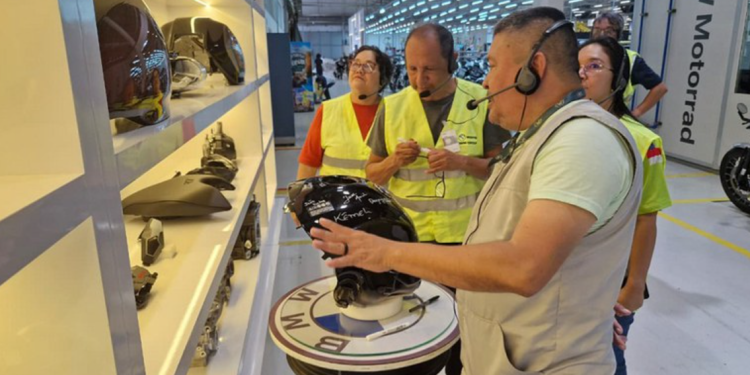 Cooperativa de guias inclui Programa Zona Franca de Portas Abertas como alternativa de produto turístico