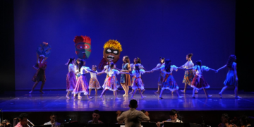 Espetáculo ‘Rede de Memórias’ emociona público ao reviver tradições e afetos da cultura amazonense