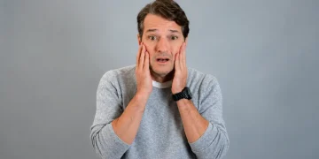 Marcelo Serrado apresenta a comédia ‘Terapia’ no Teatro Amazonas neste fim de semana